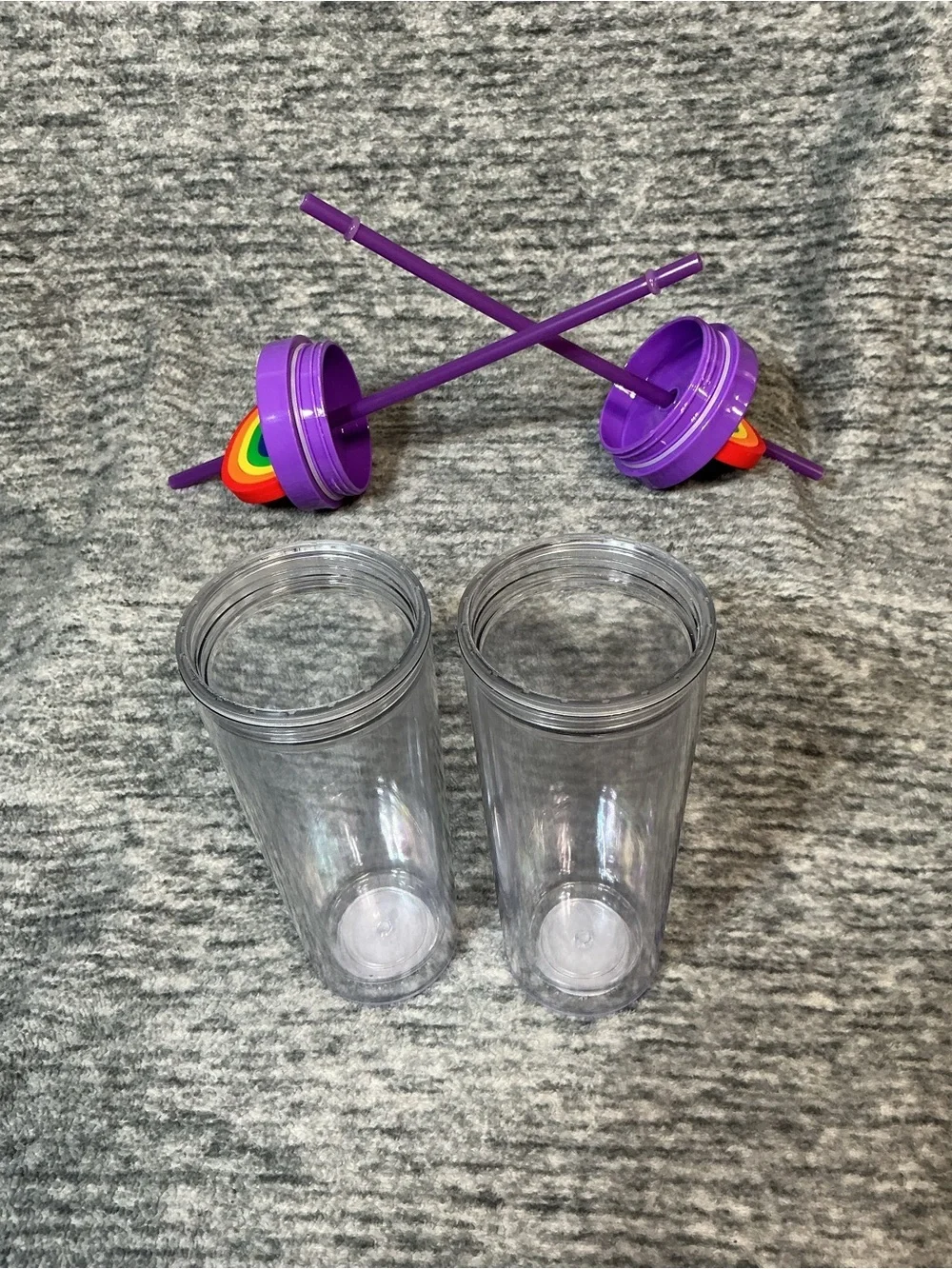 RAINBOW CUPS 18oz TUMBLER SET WITH STRAWS.